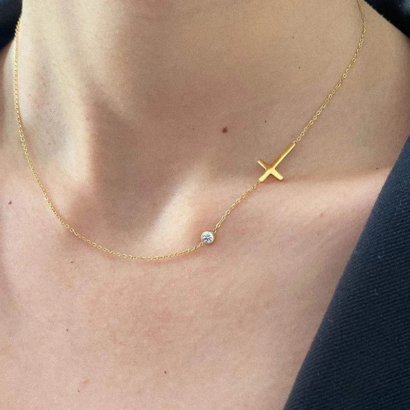 Radiant Side Radiant Side Cross Necklace – maisonamelie